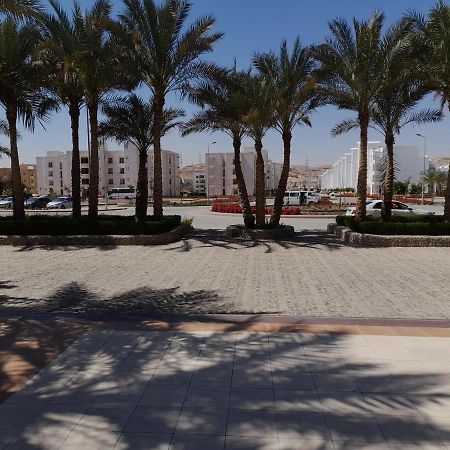 شاليه فرش فندقي بقرية بالميرا بيتش العين السخنه للعائلات Айн-Сохна Екстер'єр фото